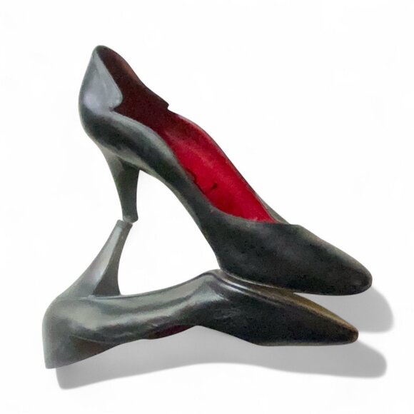 Beautiful vintage YSL pumps - Picture 1 of 3